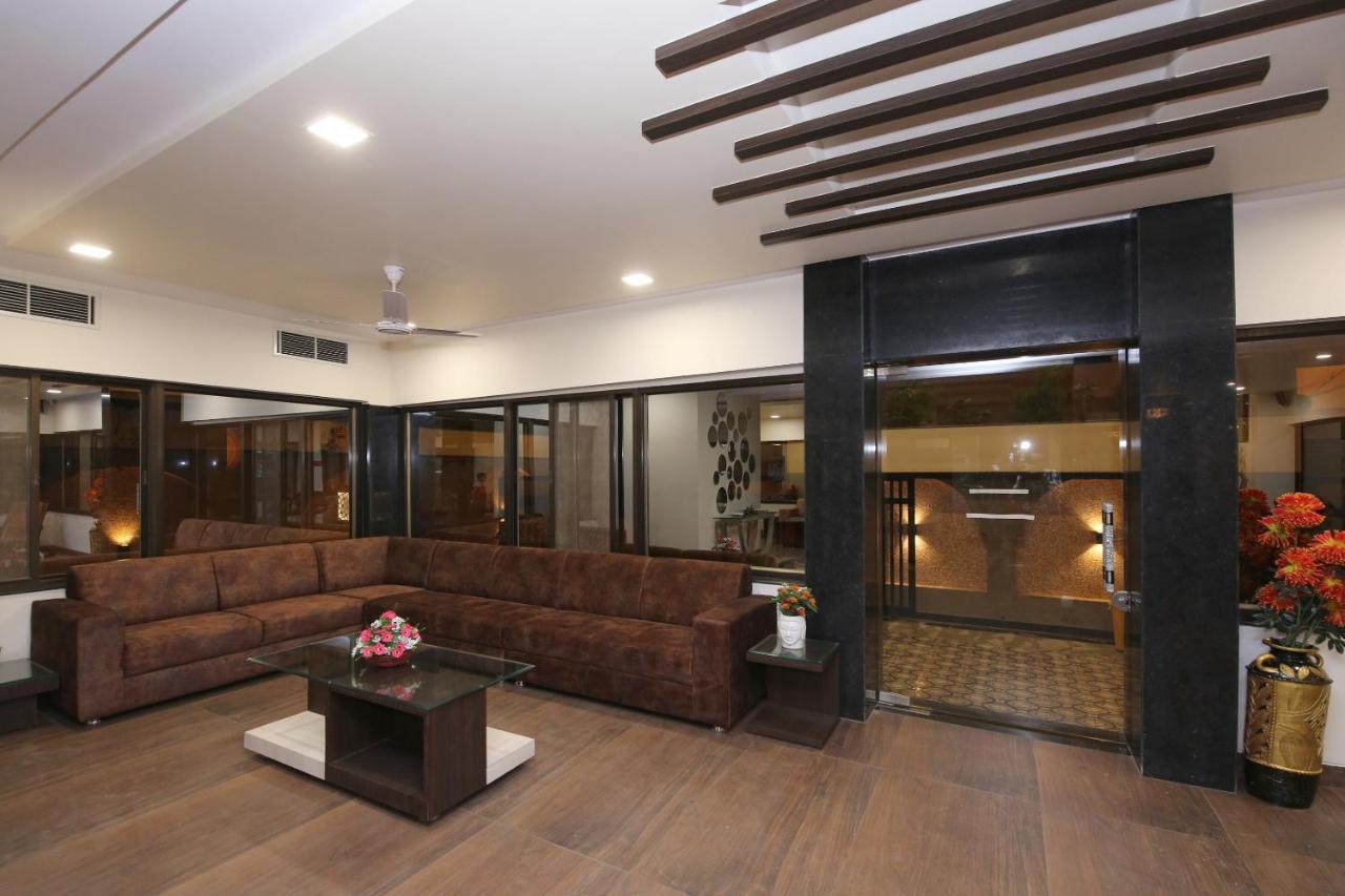 Capital O 36691 Hotel Aashirwad Inn Jabalpur Esterno foto